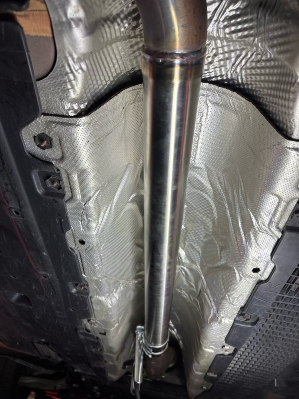 Suppression d’intermédiaire et ligne sur mesure à Chalon-sur-Saône – Réalisation sur Mégane 4 RS